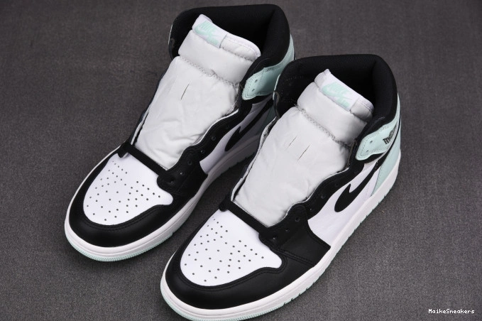 MaikeSneakers Retro High 861428-100 1 Igloo Jordan 0714
